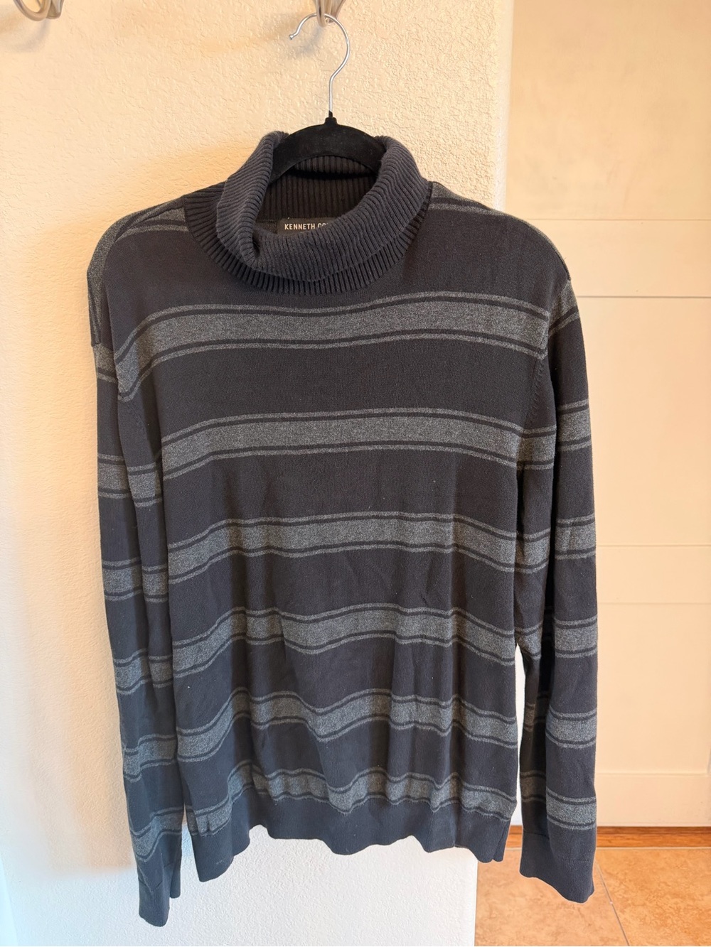 Kenneth Cole New York Striped Turtleneck Sweater - Black/Grey - XL